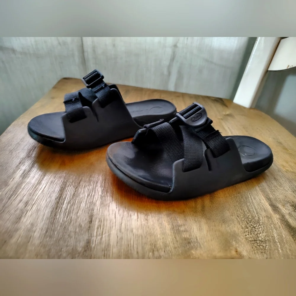 Chaco Kids Chillos Slides Black Sandals Size 2 Adjustable‎