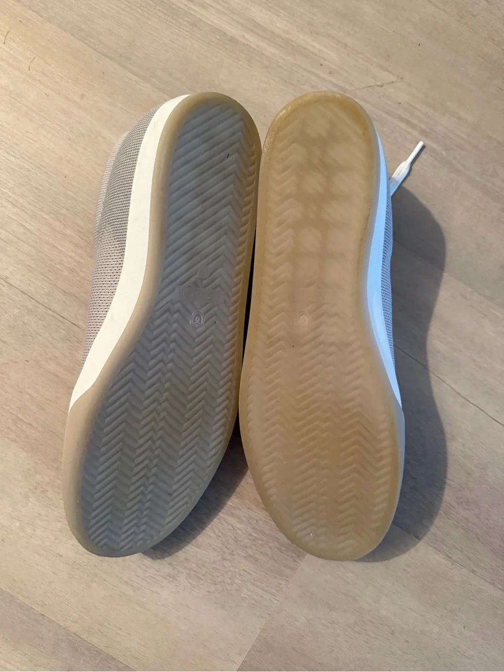 Rothys light gray