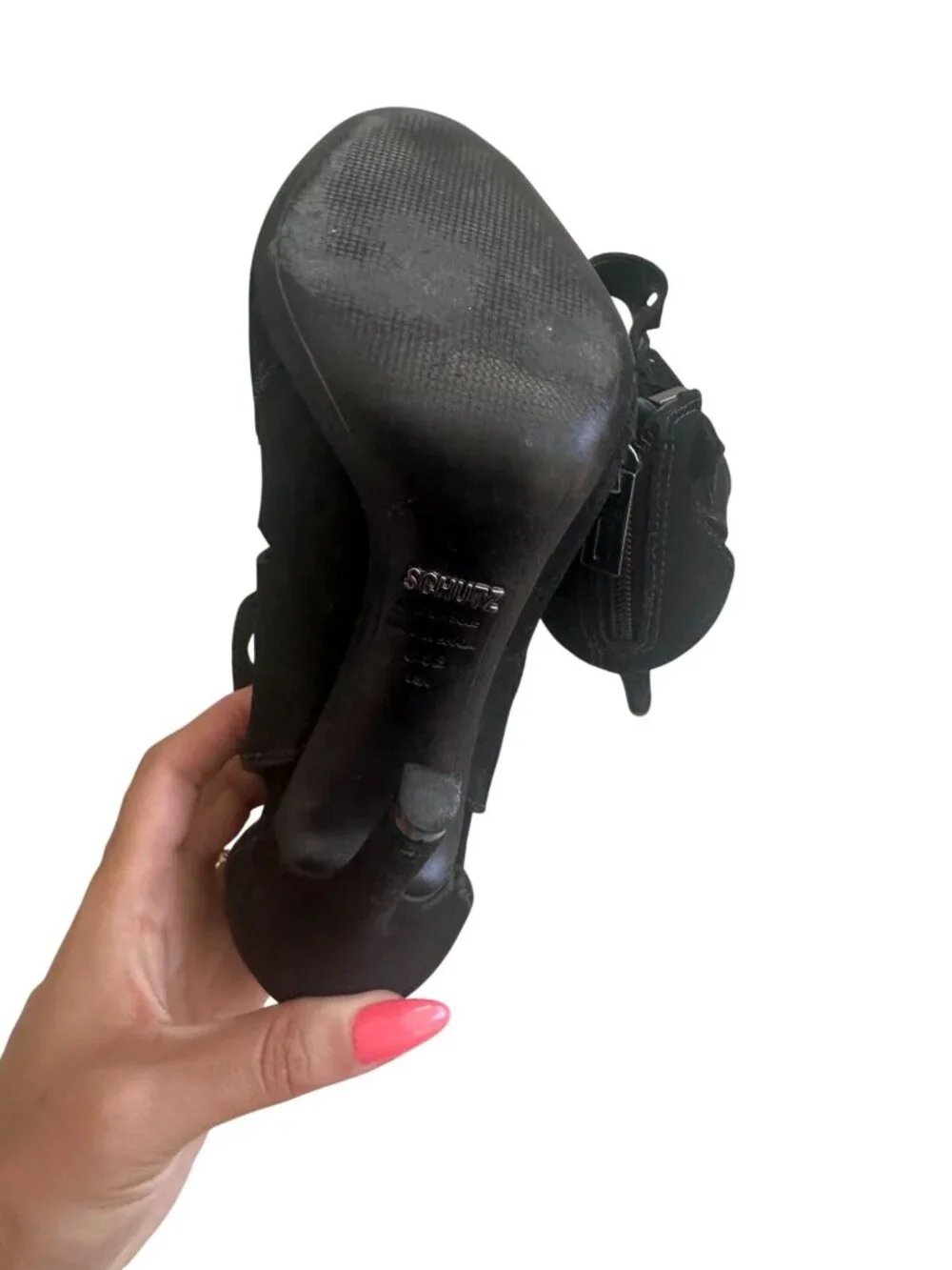 SCHUTZ this item