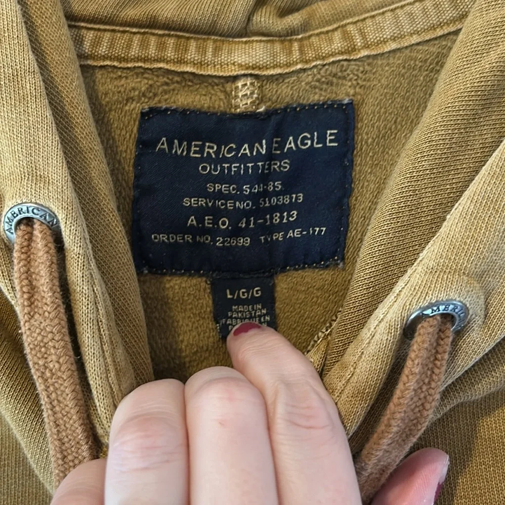 American Eagle Outfitters size large