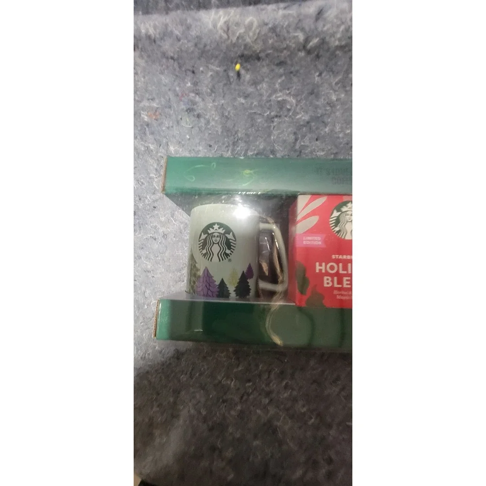 Starbucks 2022 chirstmas