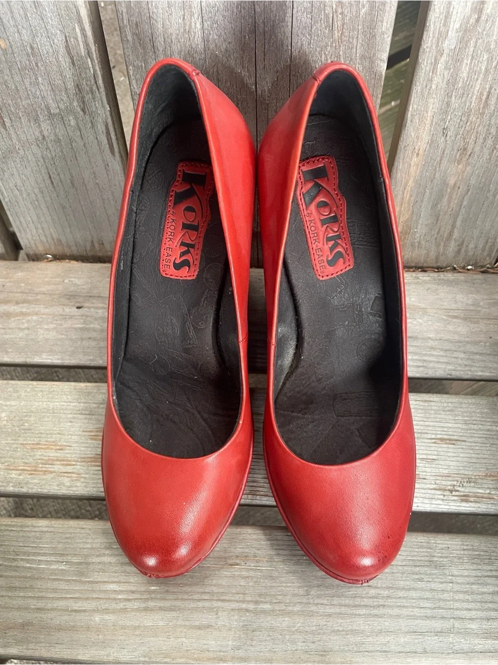 Kork-Ease bold red