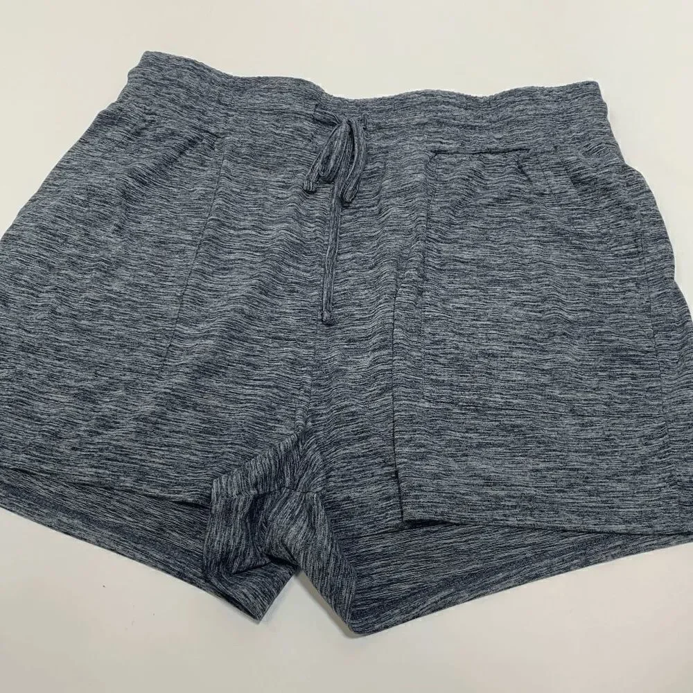 Halston Studio Womens Athletic Comfort Shorts Yoga Gym Activewear Gray Sz Medium