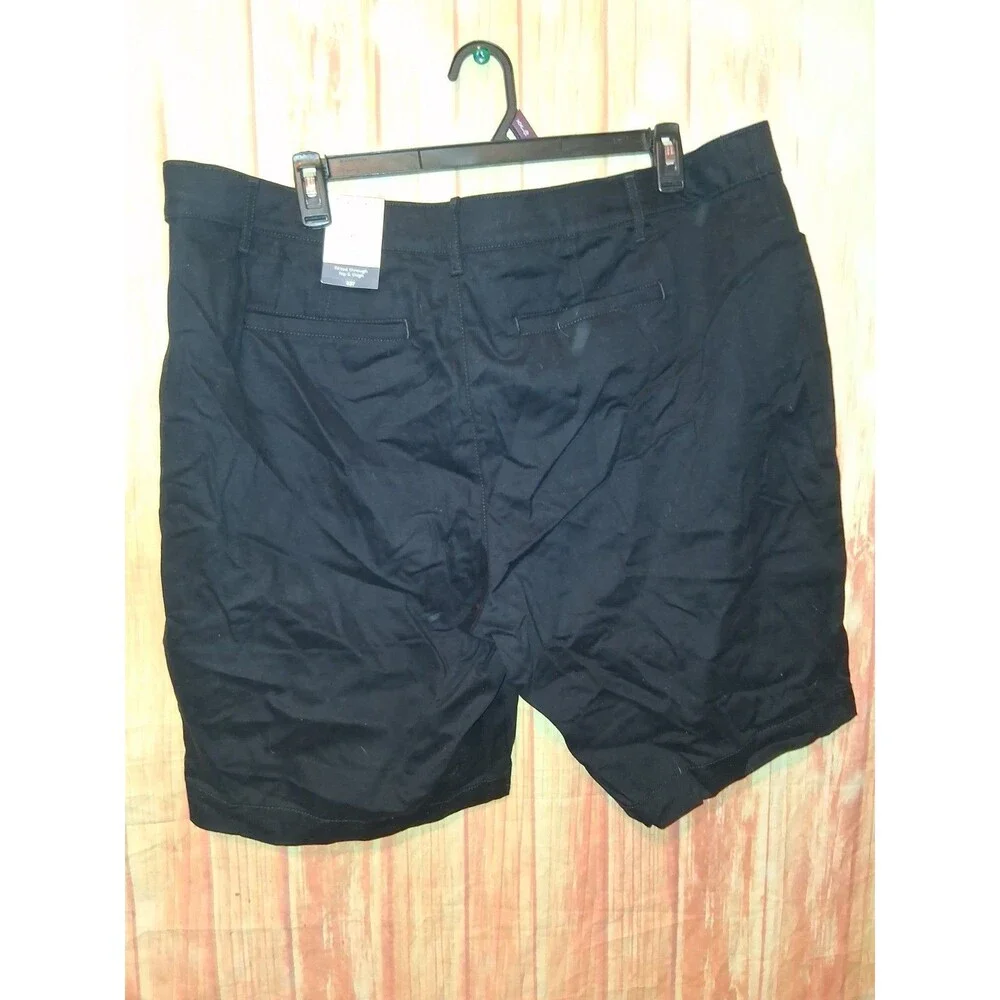NWT SJB Black Bermuda Shorts Sz 24W