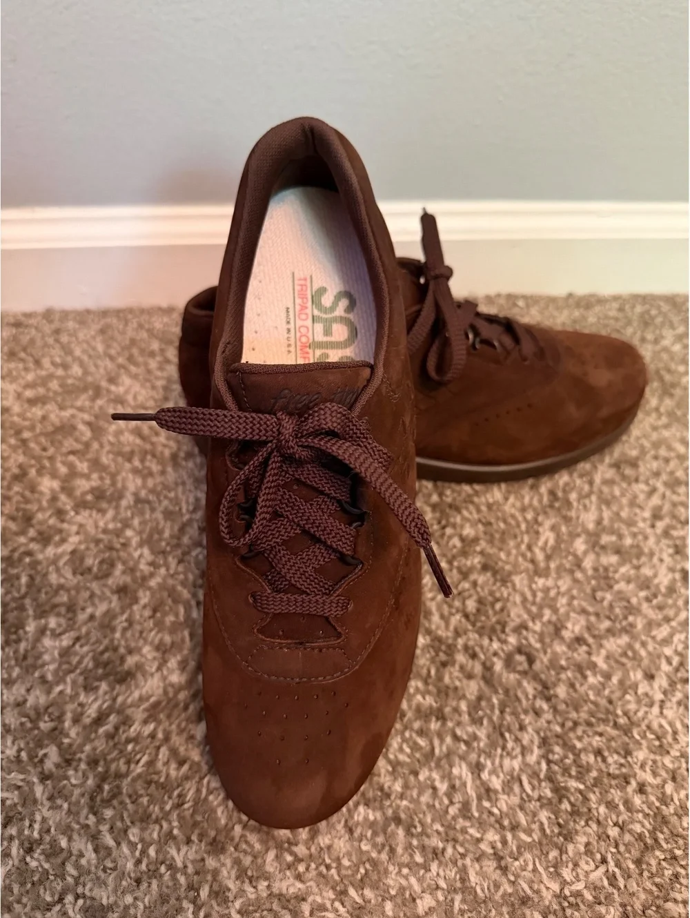 New SAS Suede Free Time Walking Women’s 7.5