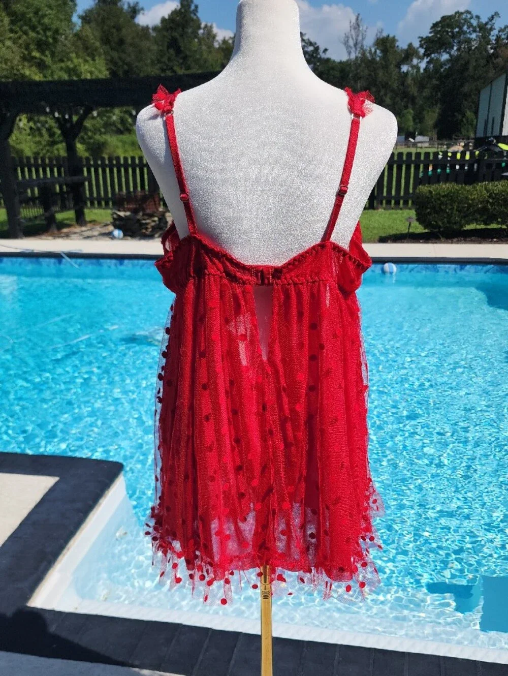 Cinema Etoile flirty red