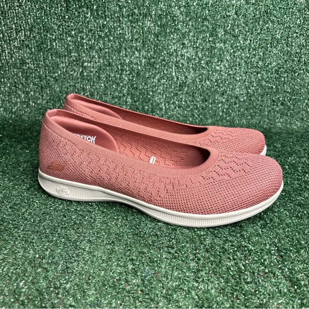 NEW Skechers Gogo Mat Step Lite Womens Size‎ 9.5 WIDE Pink Glitter 136317W