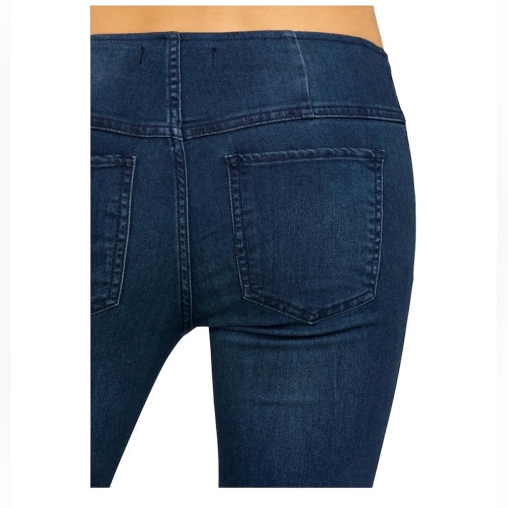Free People We The‎ Free Penny Pull-On Flare Jeans Size 26 Dark Wash Boho
