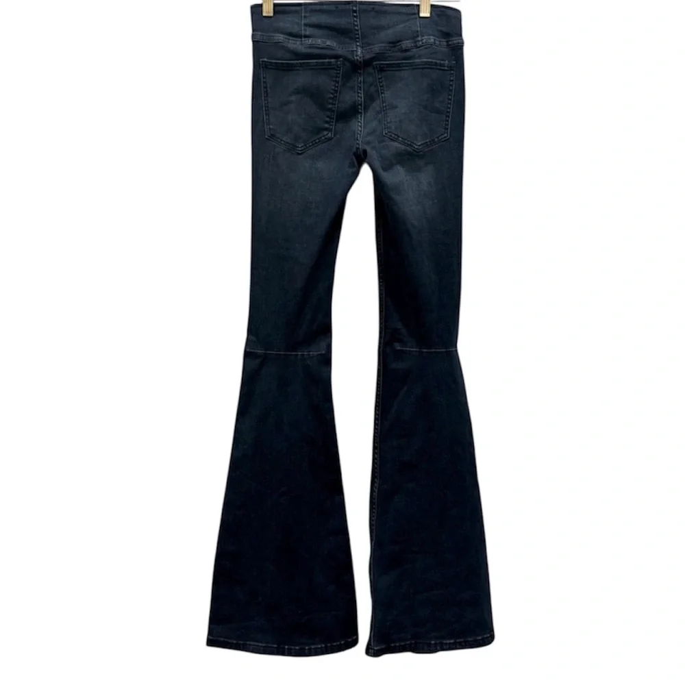 Free People We The‎ Free Penny Pull-On Flare Jeans Size 26 Dark Wash Boho