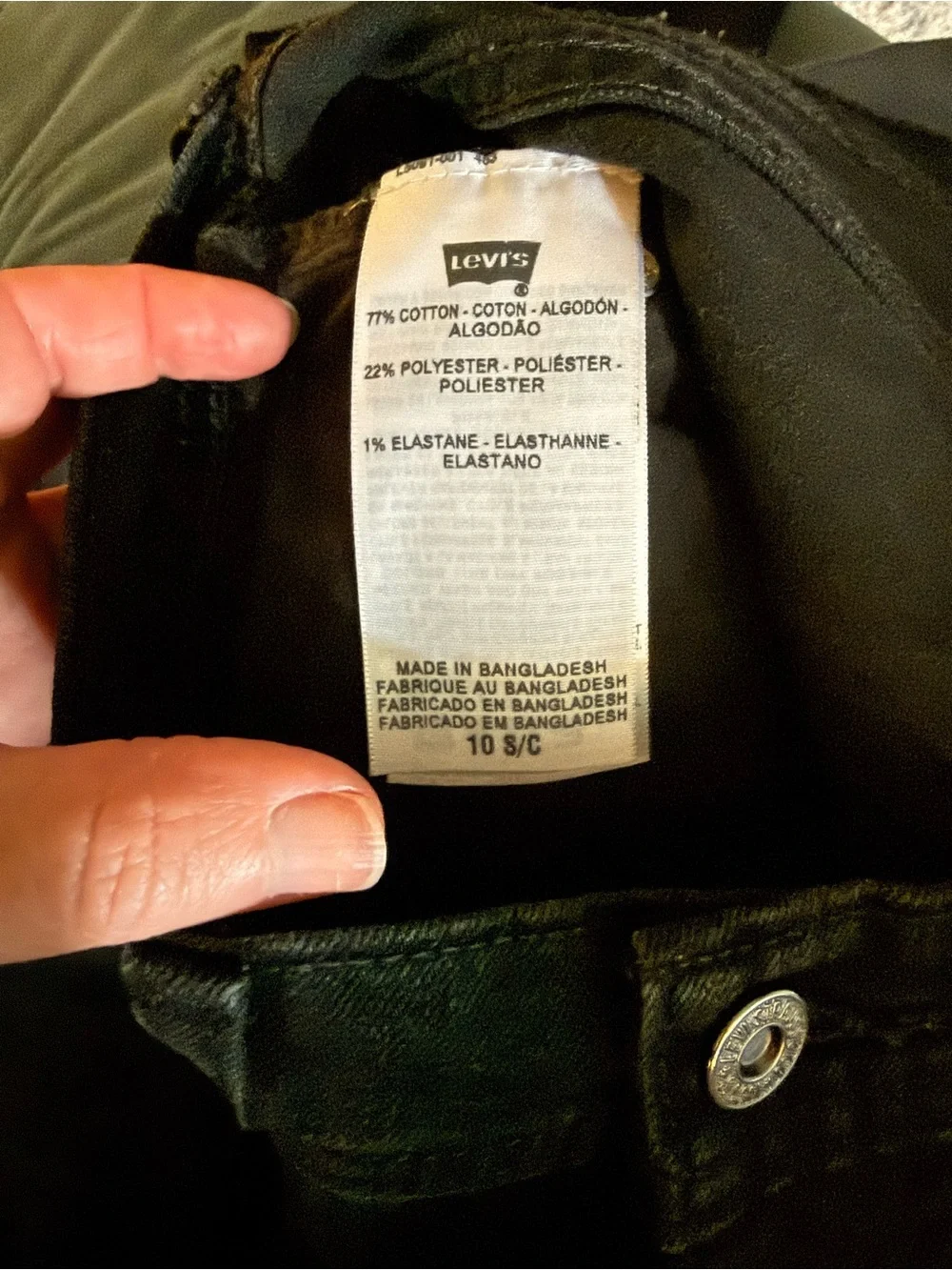 Black 505 straight legs jeans. Size 10 length 28”