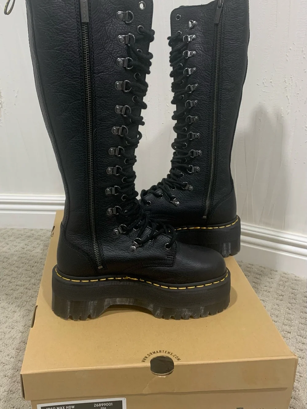 Dr. Martens size find