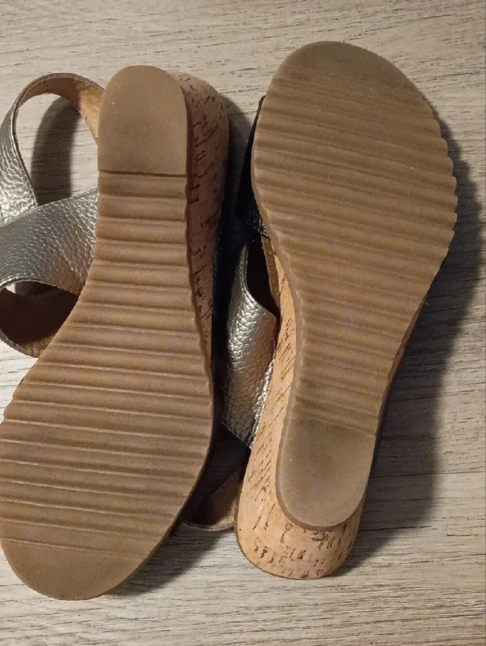 White Mountain Gray and Black Leather Slingback Sandals