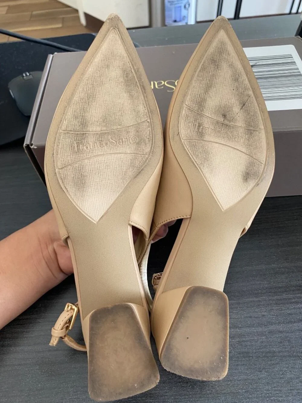 Franco Sarto note bottom
