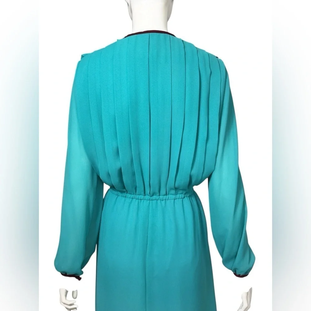 Victor Costa 70’s Turquoise Long Sleeve Pleated Dress Size 12. K-34