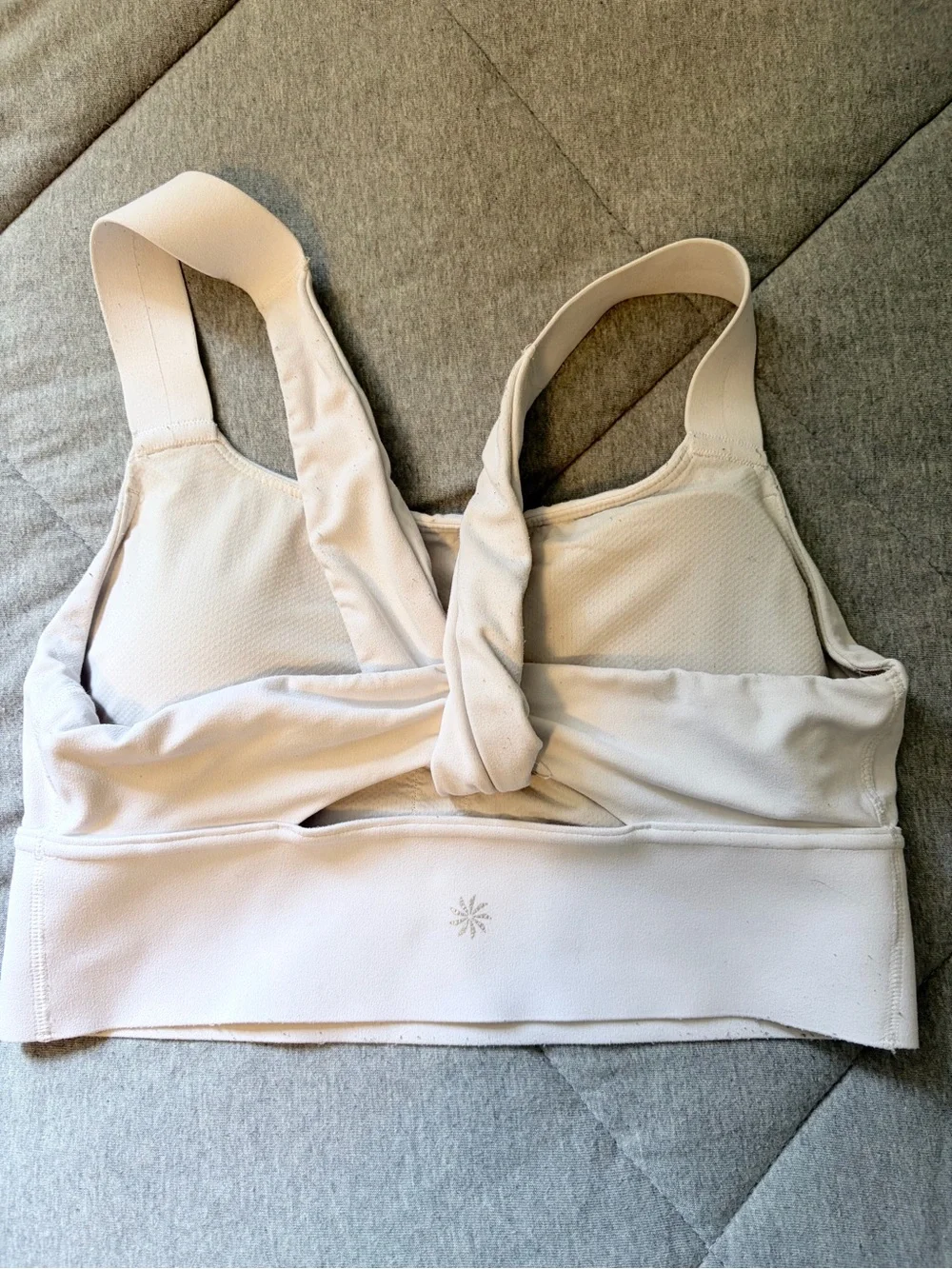 Athleta Bright White Warrior Twist Longline Sports Bra A-C | Like New