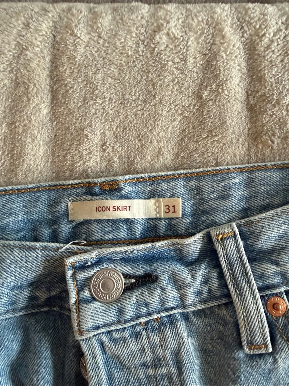 Levis levi mini