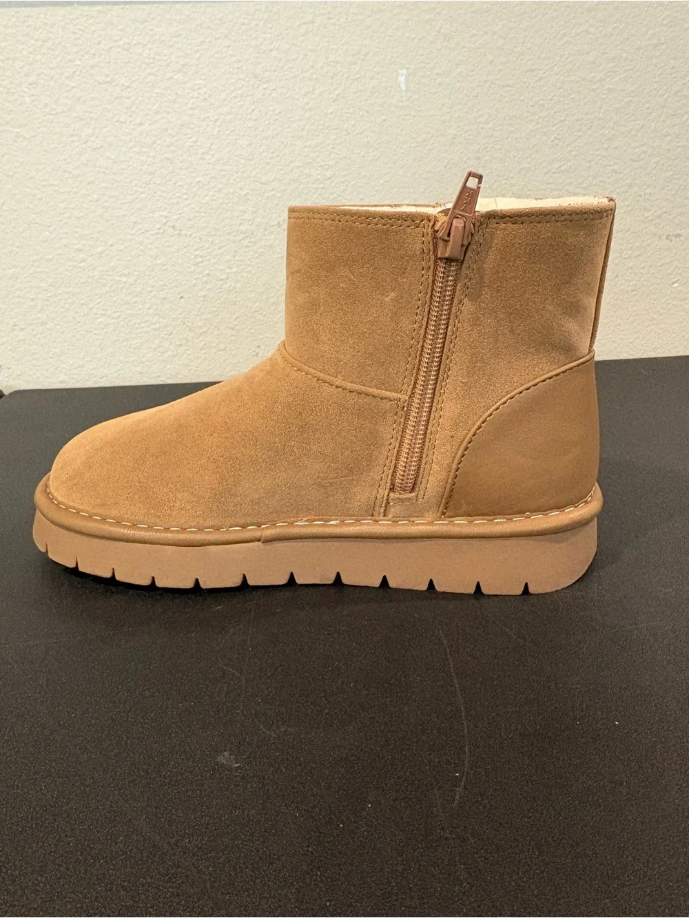Cat & Jack comfortable tan