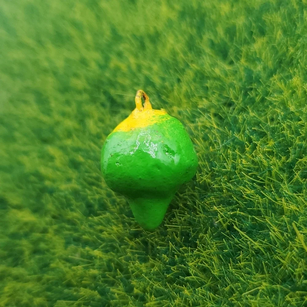 Cute‎ Green Pepper Pendant P328 Handpainted Vintage Folksy