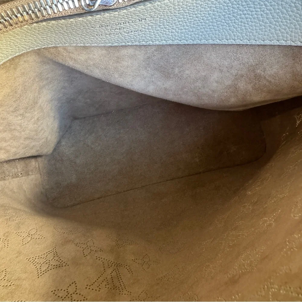 Louis Vuitton Mahina Leather Flore Bucket Shoulder Bag