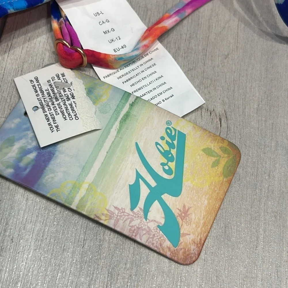 Hobie tags top