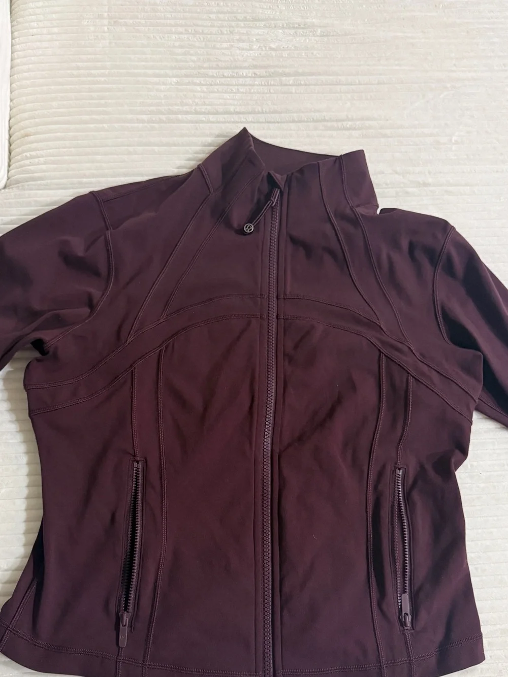 lululemon athletica excellent preowned
