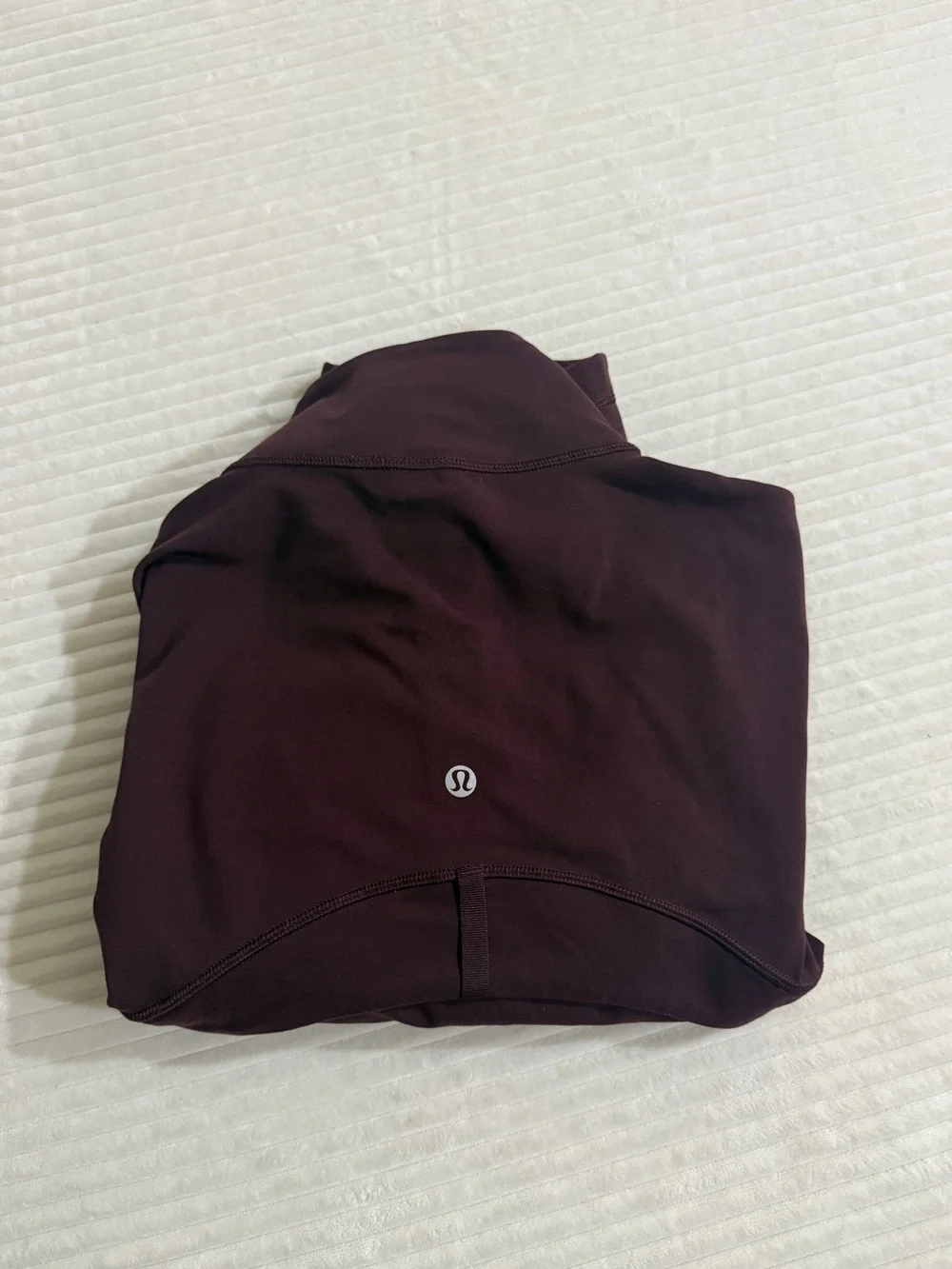 lululemon athletica excellent preowned