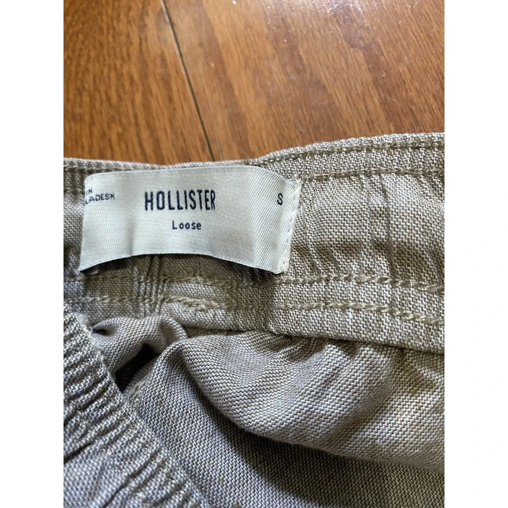 Hollister loose fit