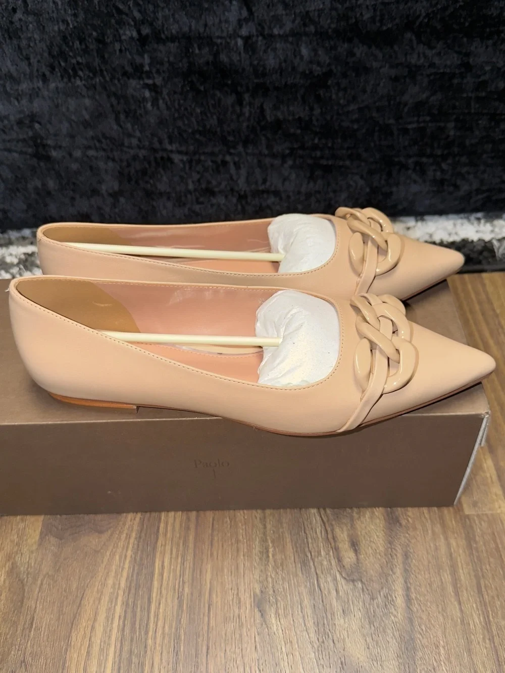 Paolo sleek pointed