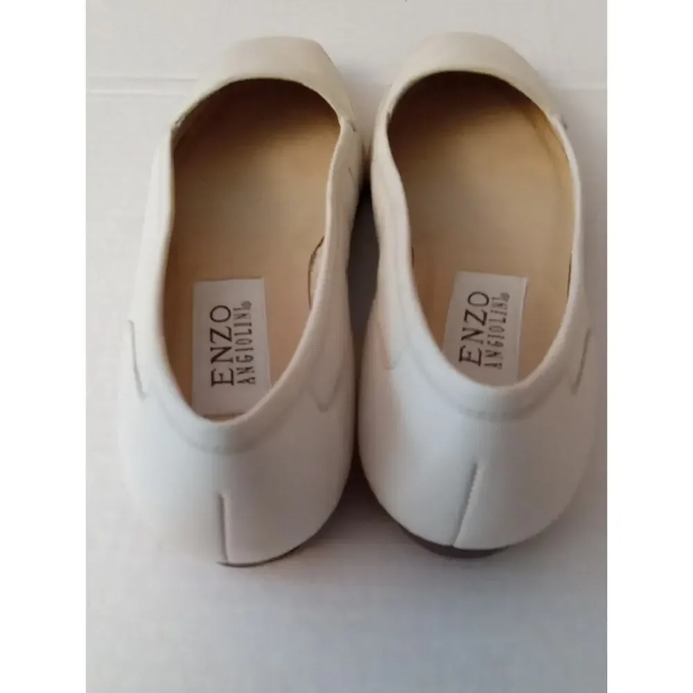 Enzo Angiolini step out