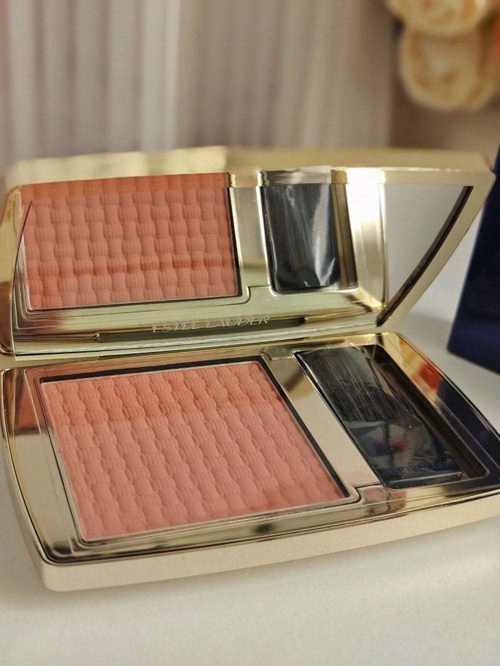 Estee Lauder new estée
