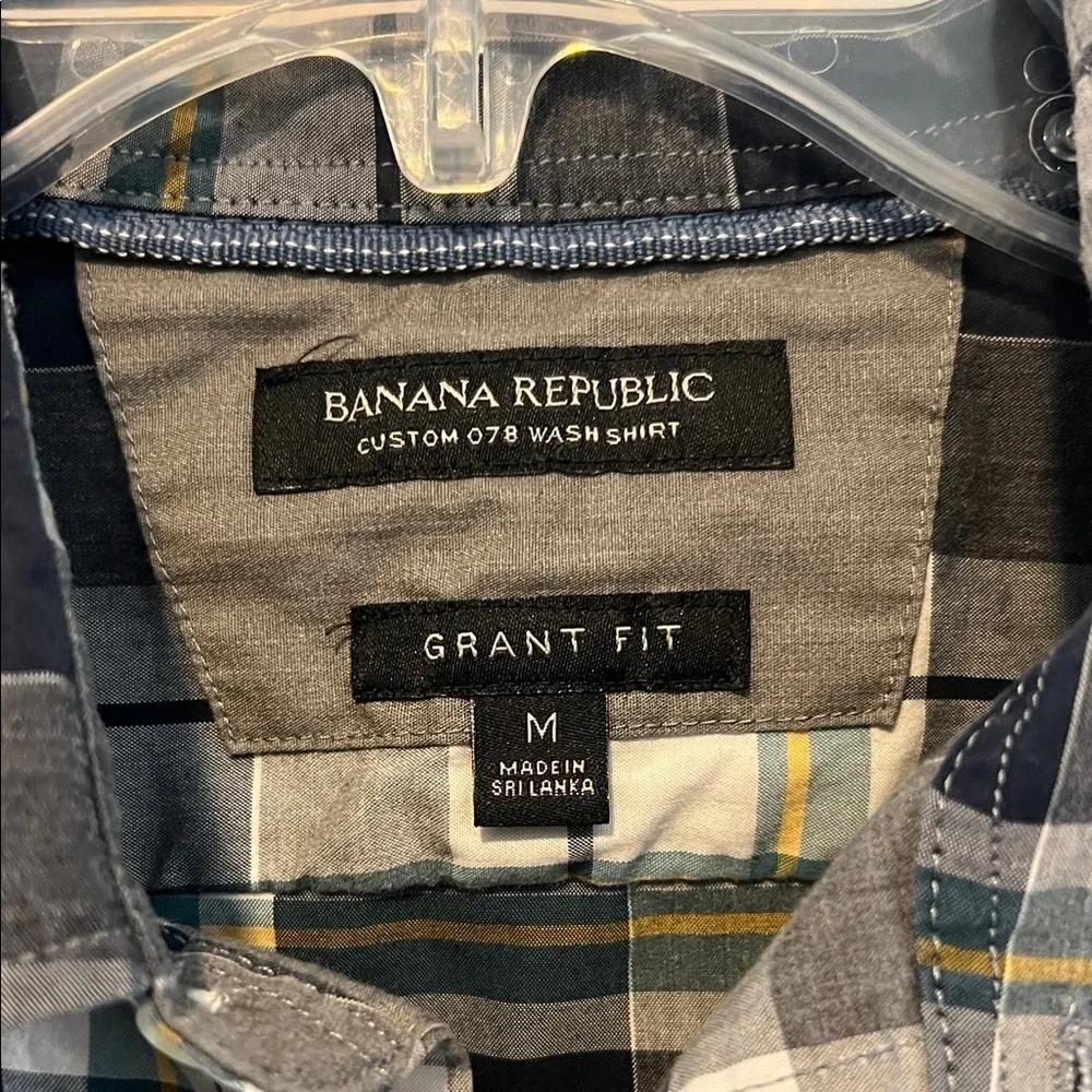 Banana Republic casual button