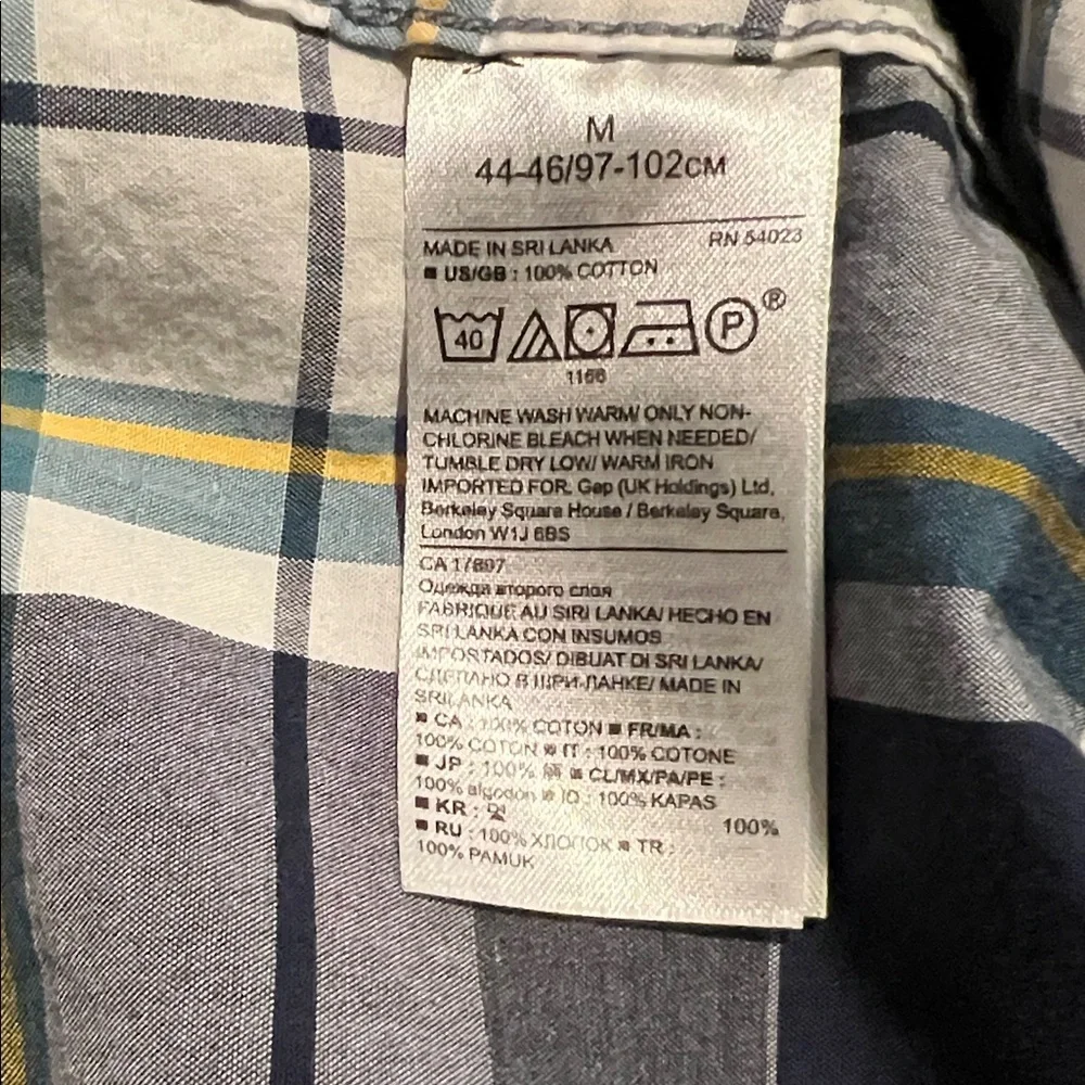 Banana Republic casual button