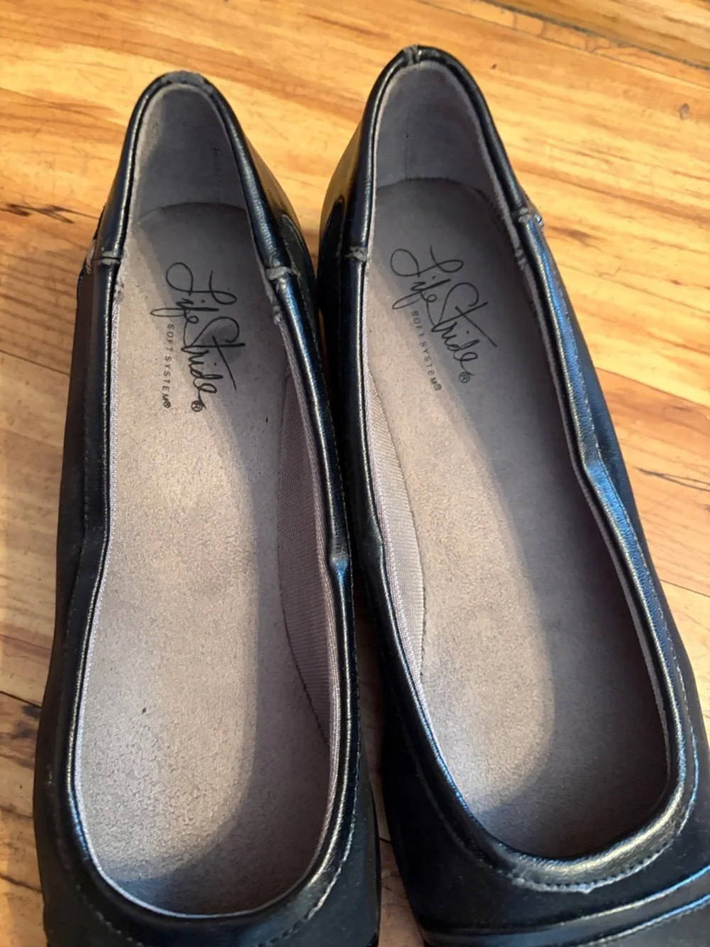 Life Stride MILEAGE Comfort Flex mini wedge 8-1/2 lightweight black ballet flats