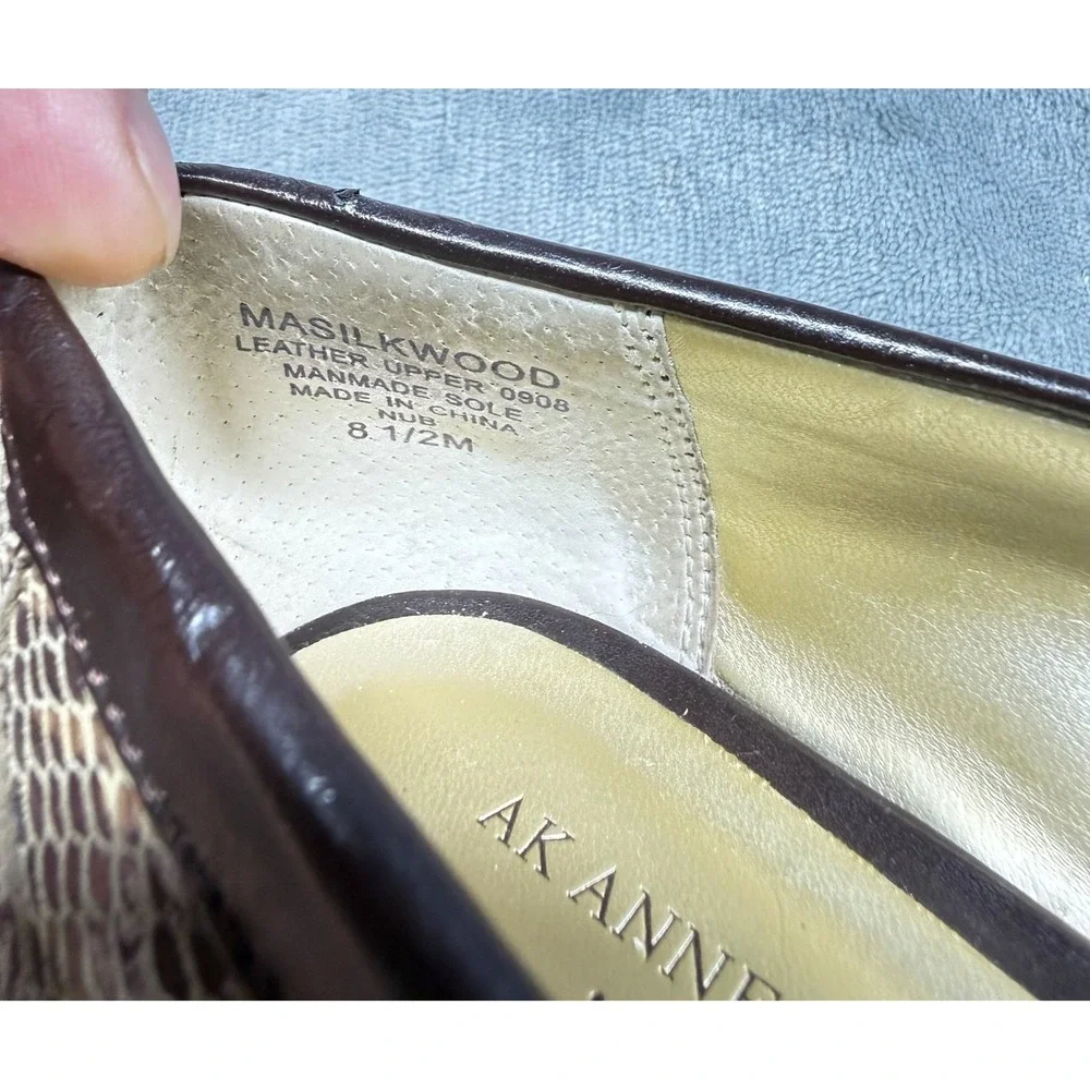 Anne Klein title anne
