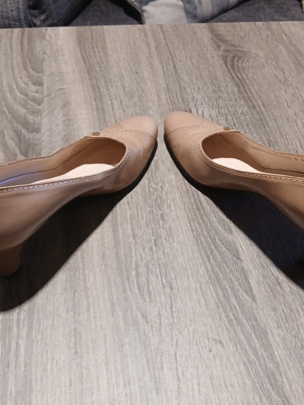 Salvatore Ferragamo classic salvatore