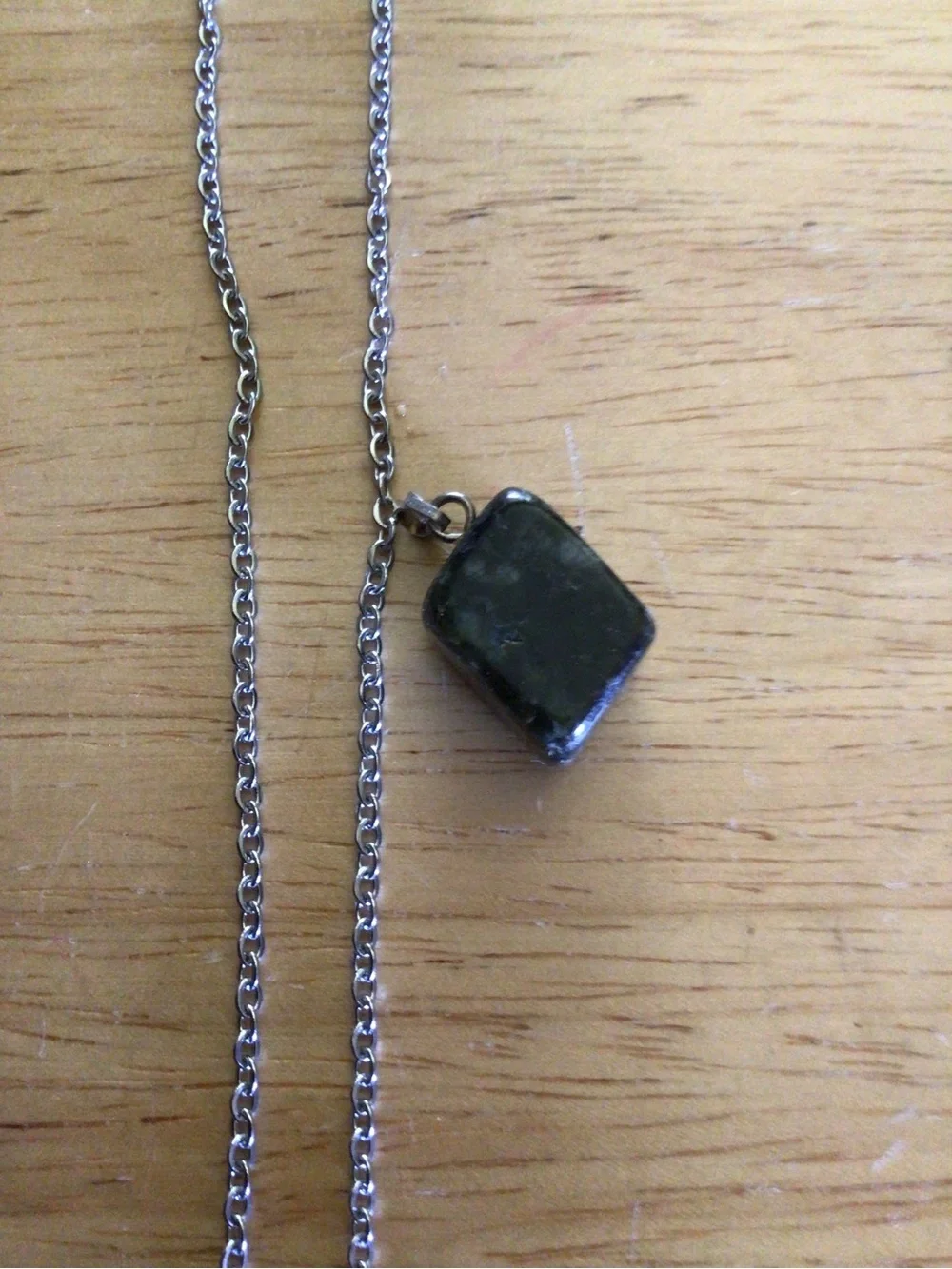 Source Unknown Silver-Tone Chain with Black Geometric Pendant