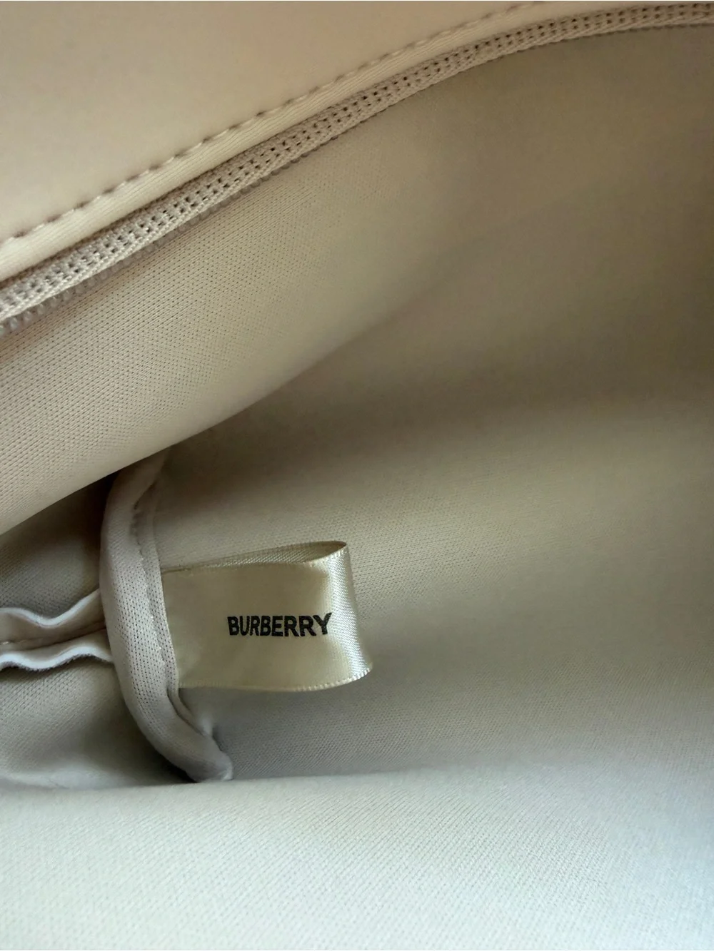 Burberry nylon cosmetic