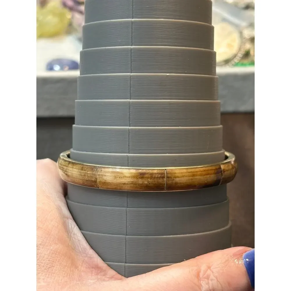 None and/or Unknown vintage warm structure