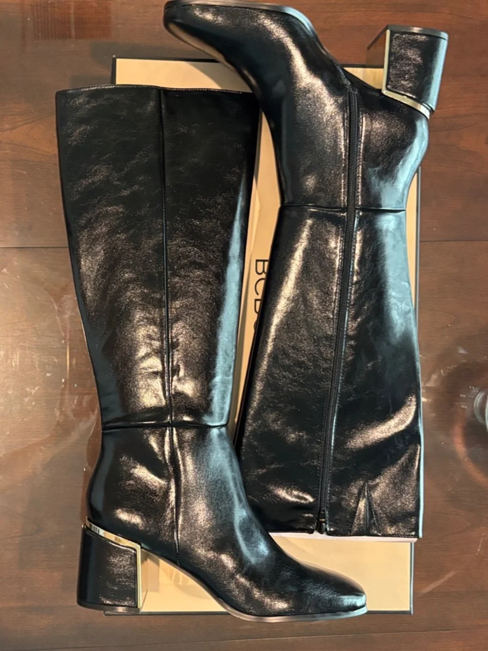 BCBGeneration sleek black