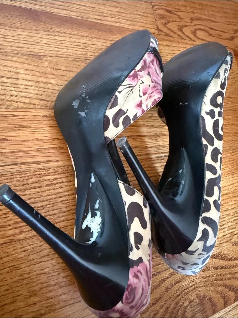 Carlos Santana stylish women
