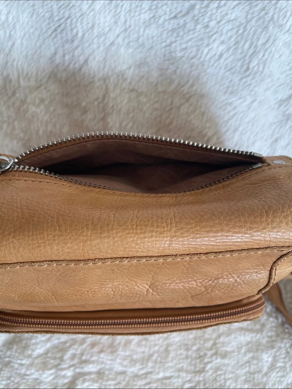 Fossil Tan Camel Organizer Leather Messenger Crossbody Bag