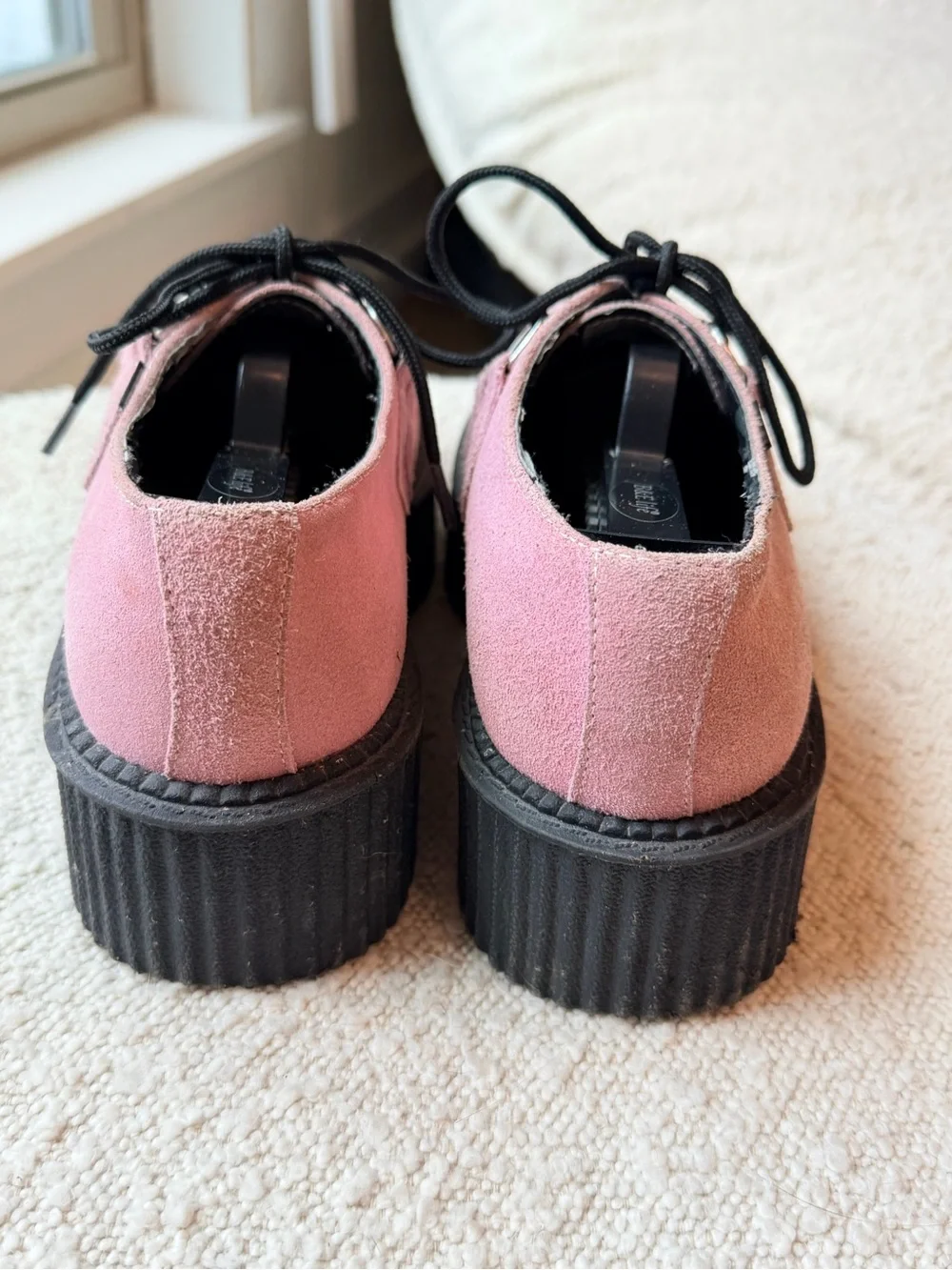 T.U.K suede viva