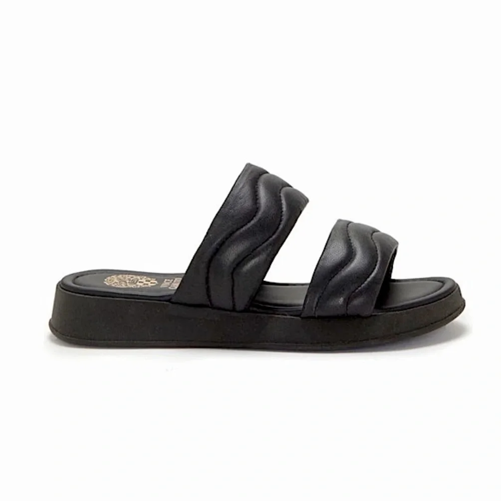 Vince Camuto brand new
