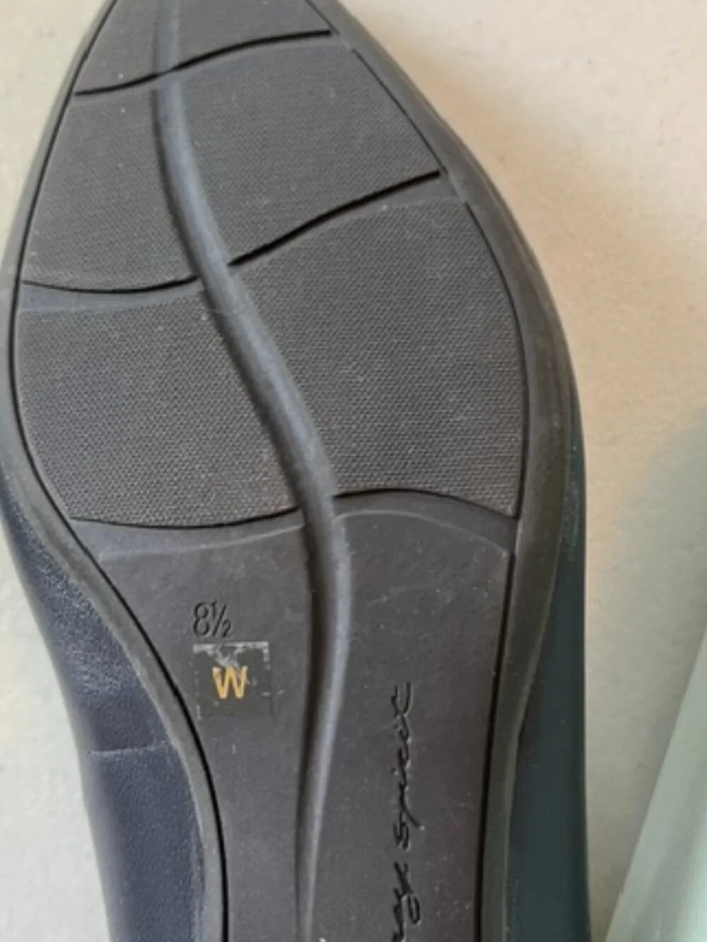 Easy Spirit Leather Flats Navy 8.5  Wide
