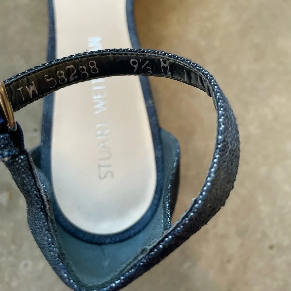 Stuart Weitzman •	brand stuart