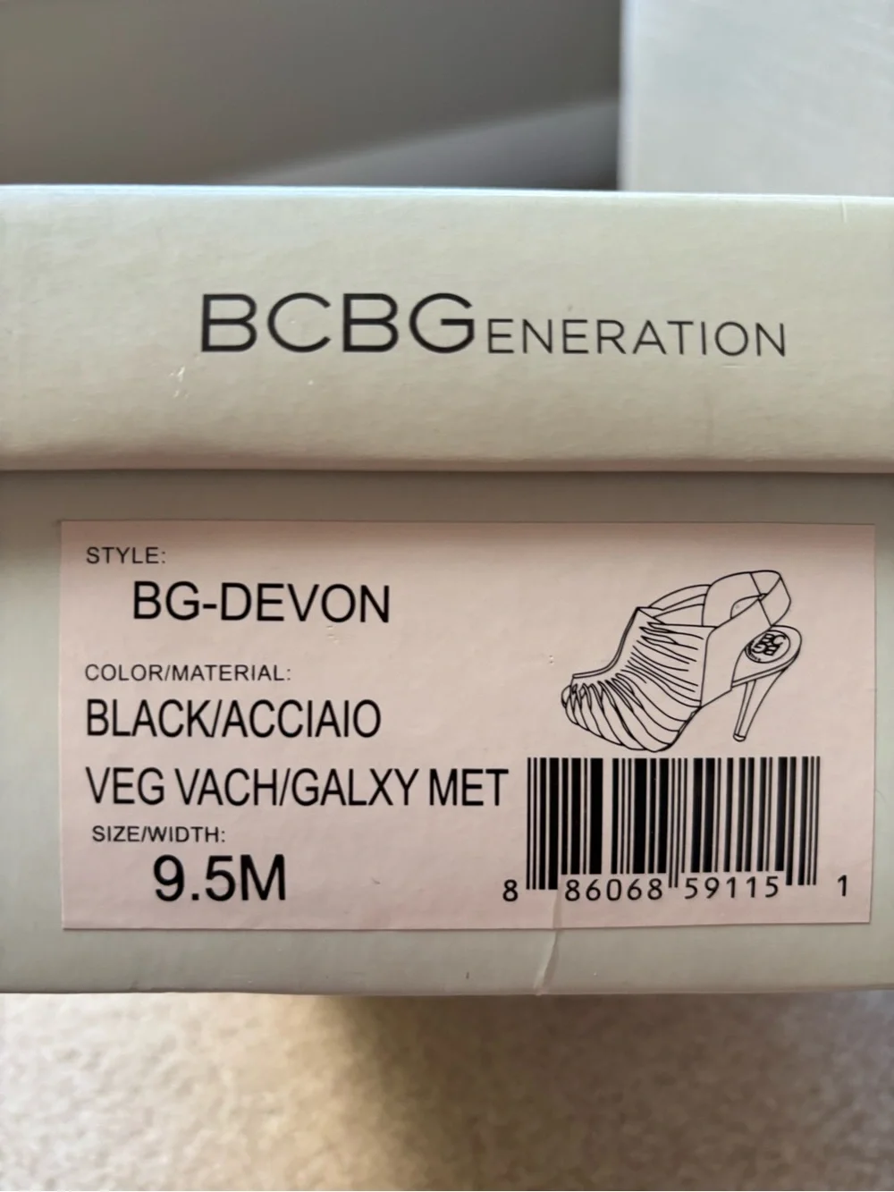 BCBGeneration stylish women