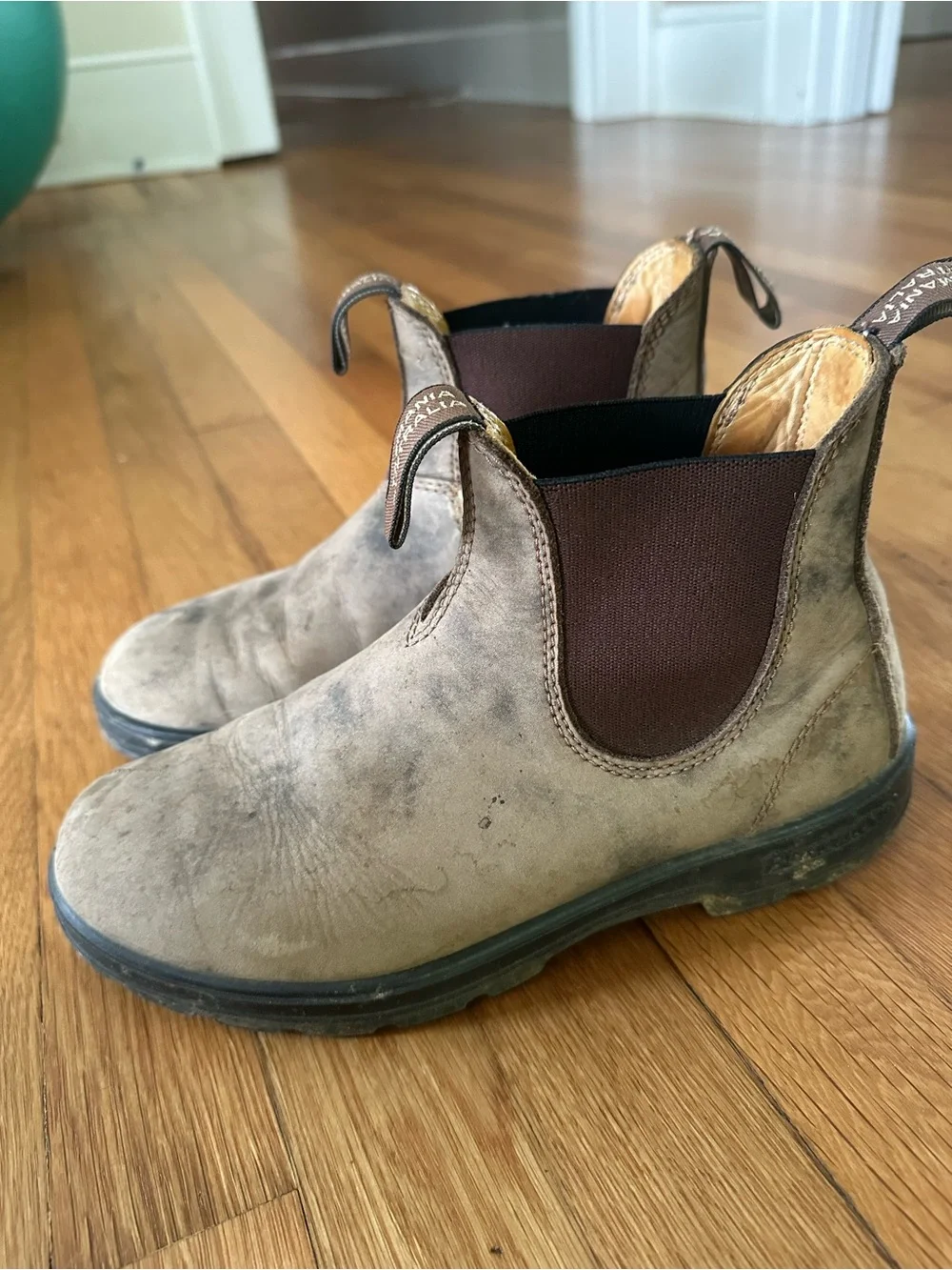 Blundstone durable leather
