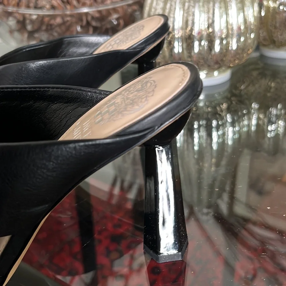 Vince Camuto vince camuto