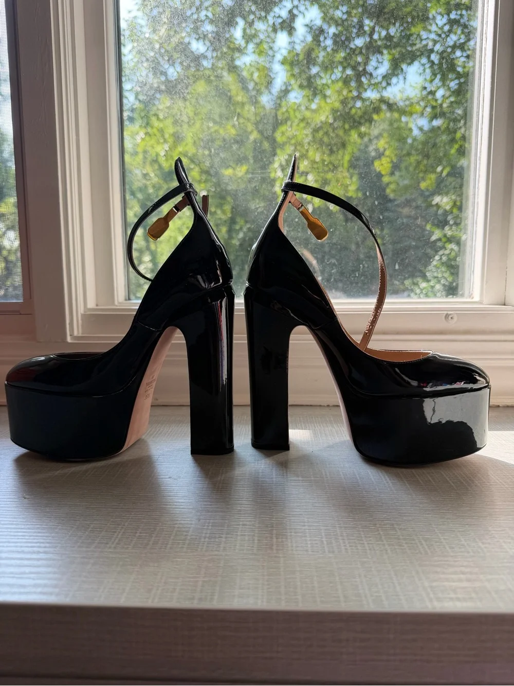 Valentino Garavani elegant valentino