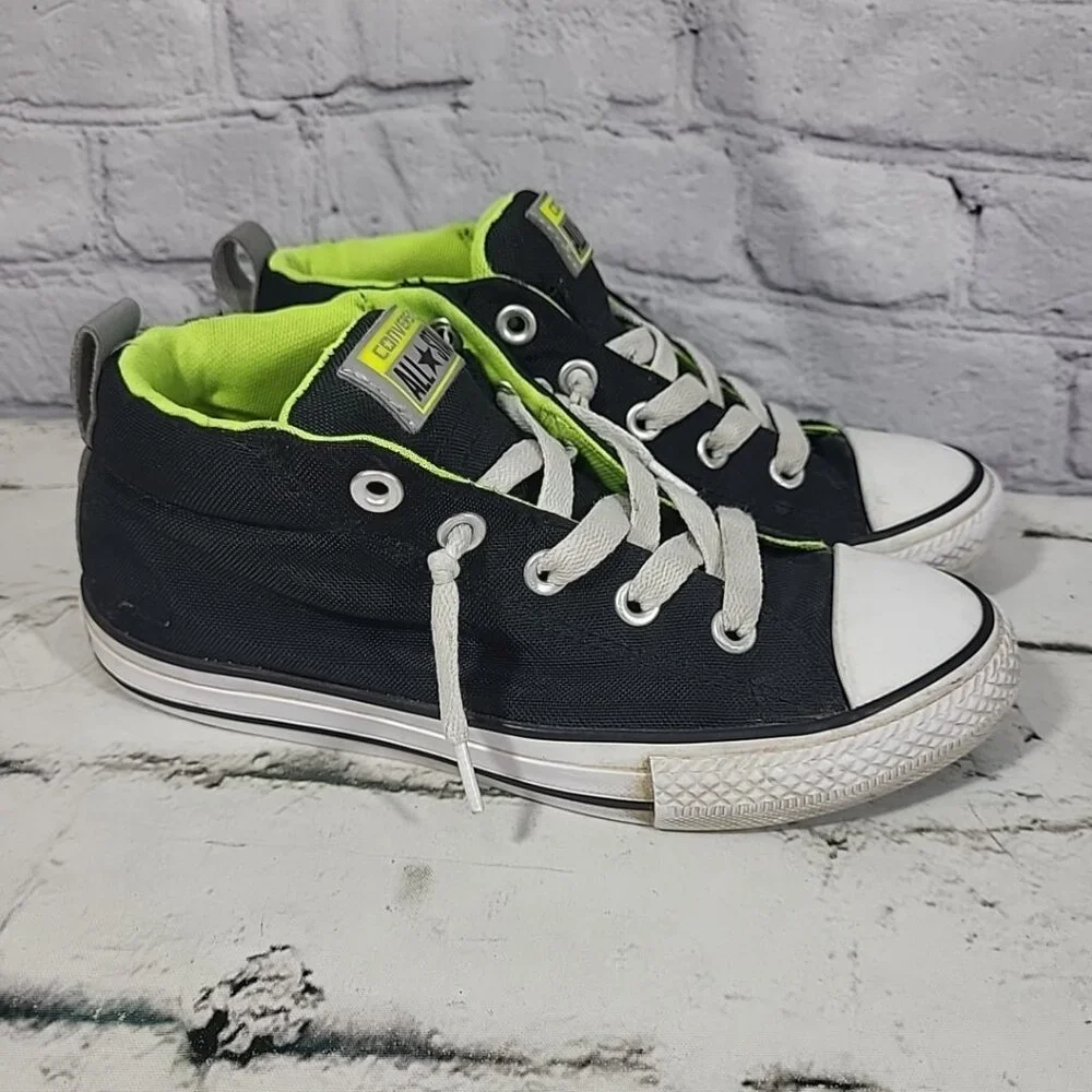 Converse very nice